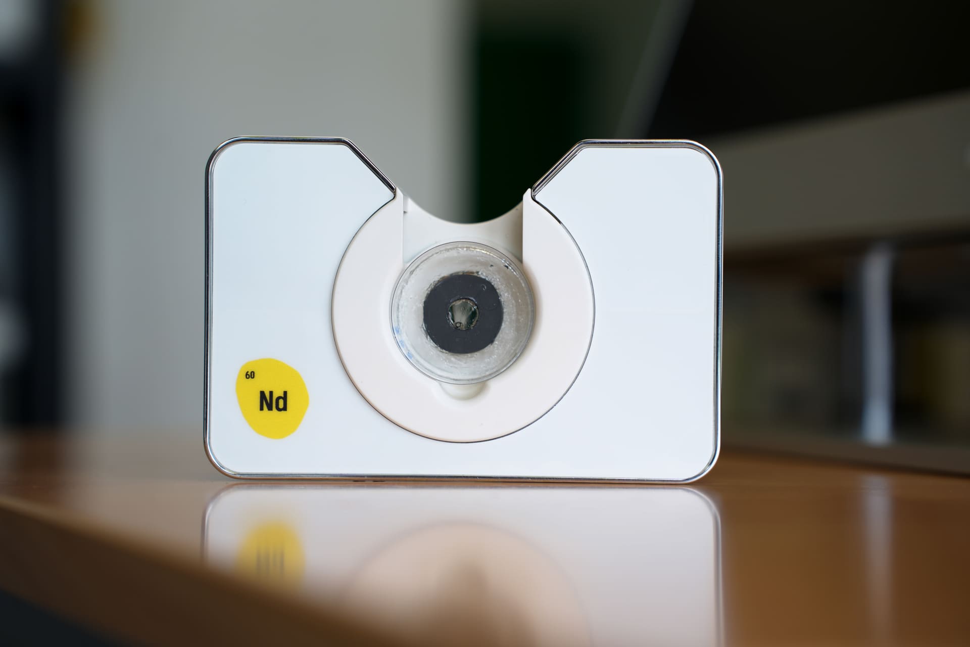The 60Nd NeoMag® device